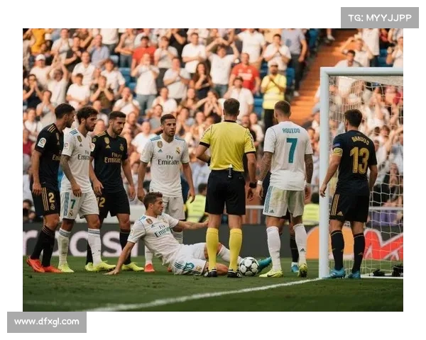 皇马后卫阿拉巴左小腿受伤预计缺阵一个月 球队防线面临考验